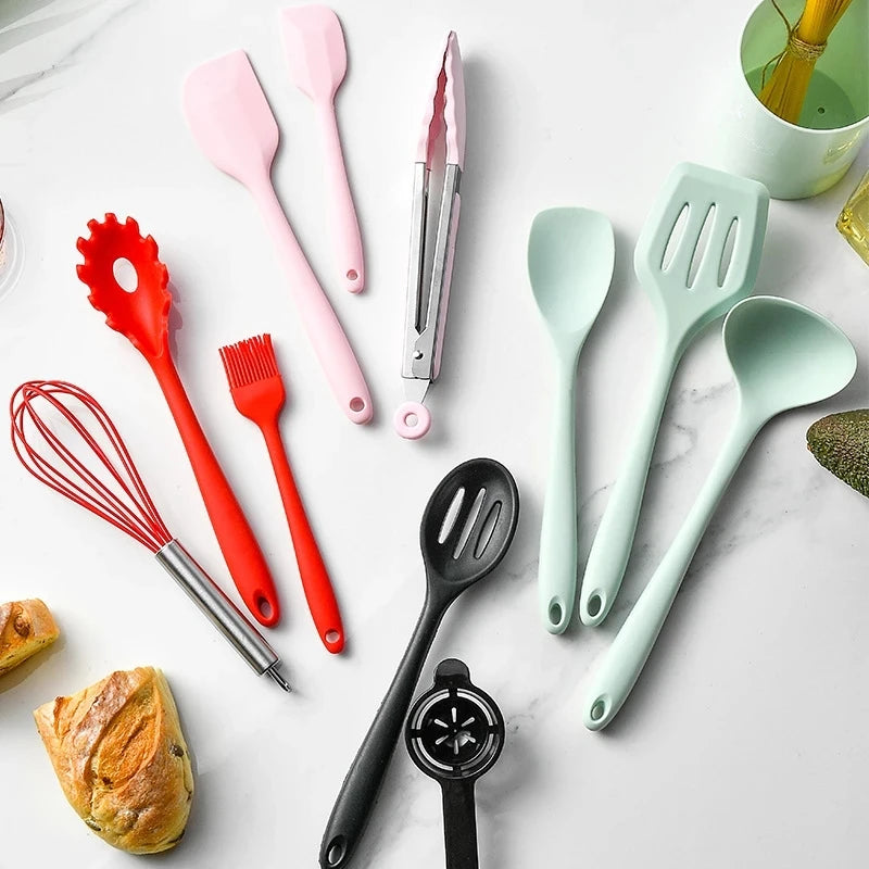Kitchen Cookware Silicone Kitchenware Non-Stick Cookware Cooking Tool Spatula Ladle Egg Beaters Shovel Spoon Soup Utensils Set